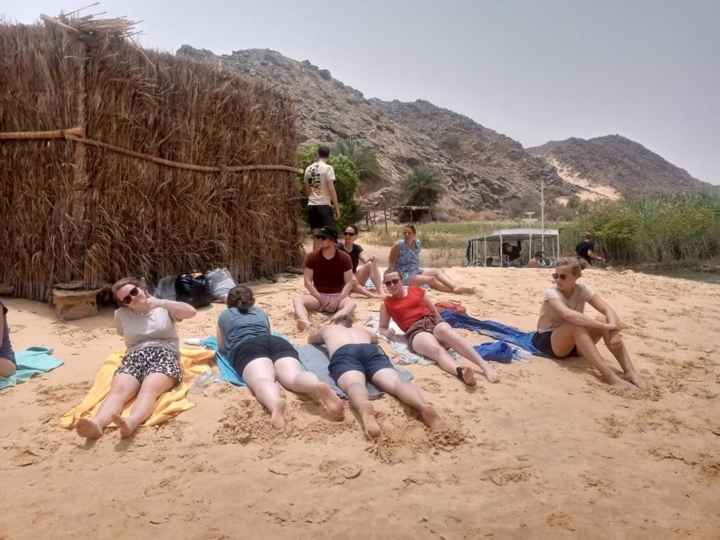 Go Inn Backpackers Aswan Eksteriør billede
