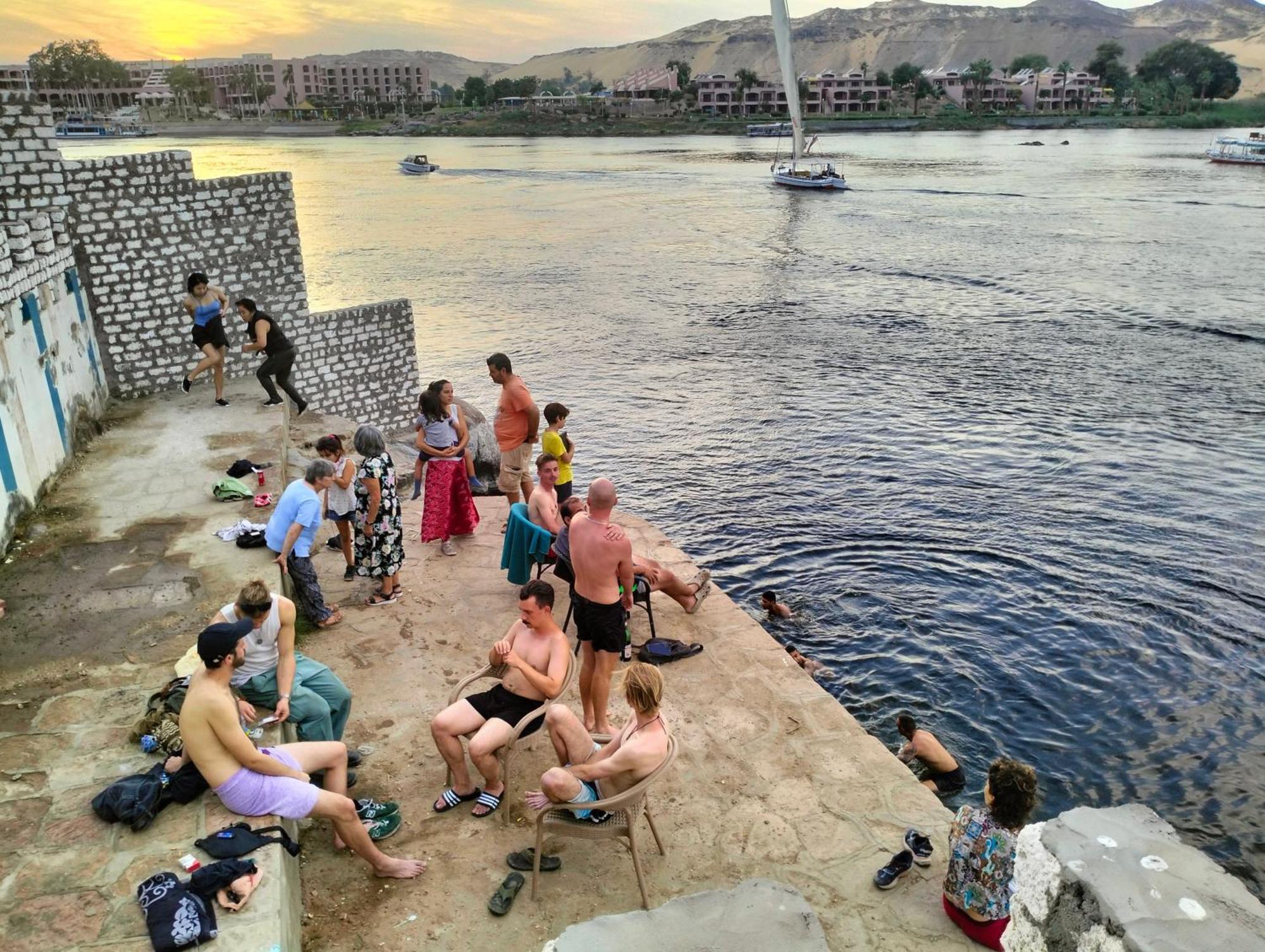 Go Inn Backpackers Aswan Eksteriør billede
