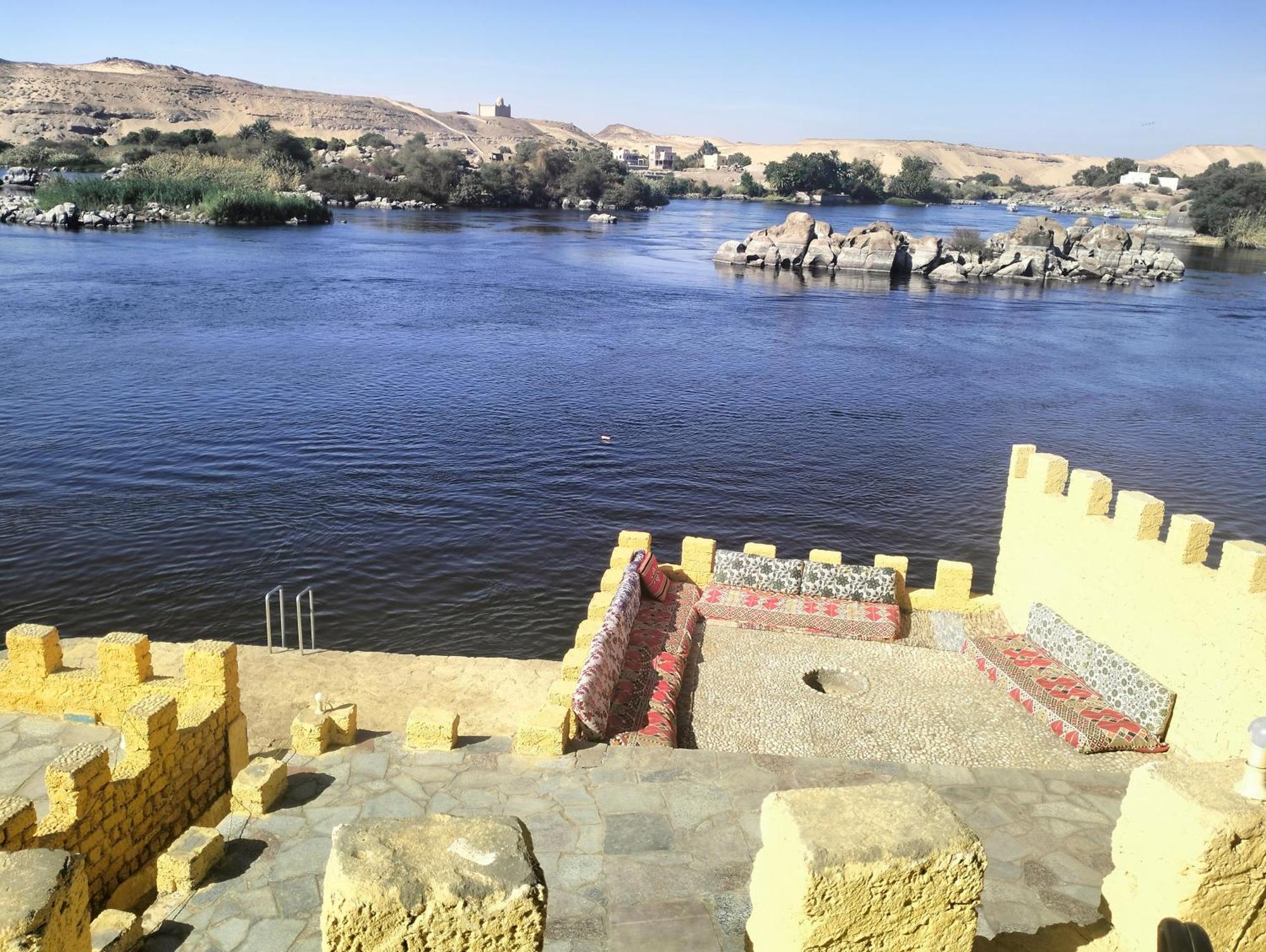 Go Inn Backpackers Aswan Eksteriør billede